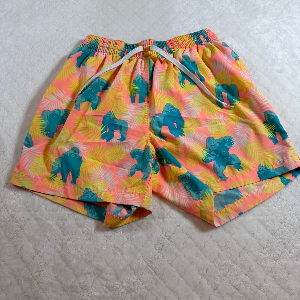 Chubbies Rumble In The Jungle swim trunks neon tropical pattern with gorillas